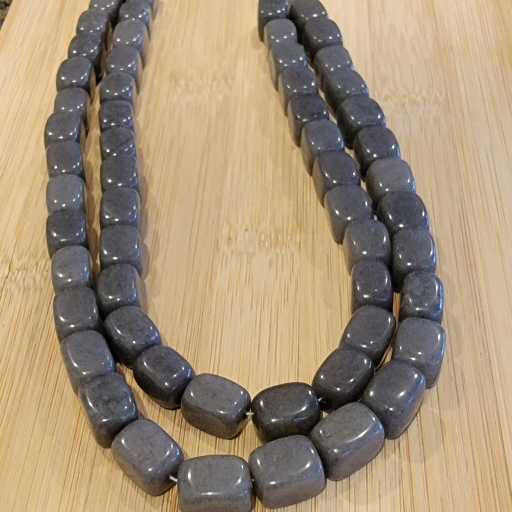 Nice Gray Square Necklace